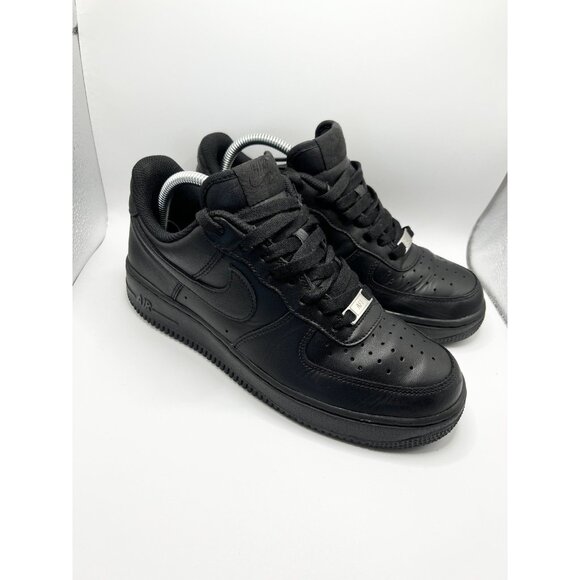 Nike Air Force 1 07 Black AF1 Low Top Mens Size 7.5 - Picture 1 of 12